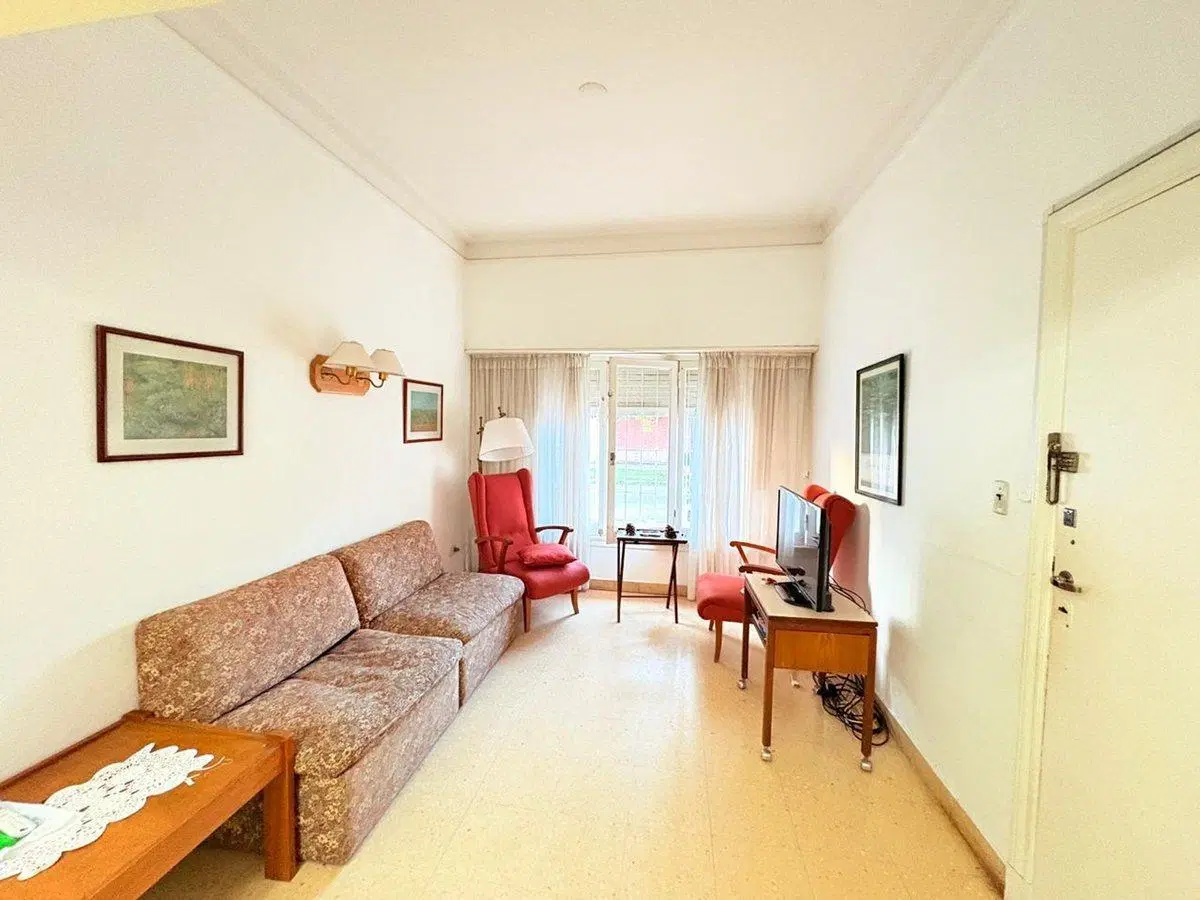 Venta depto 4 ambientes + dependecia Miramar 5