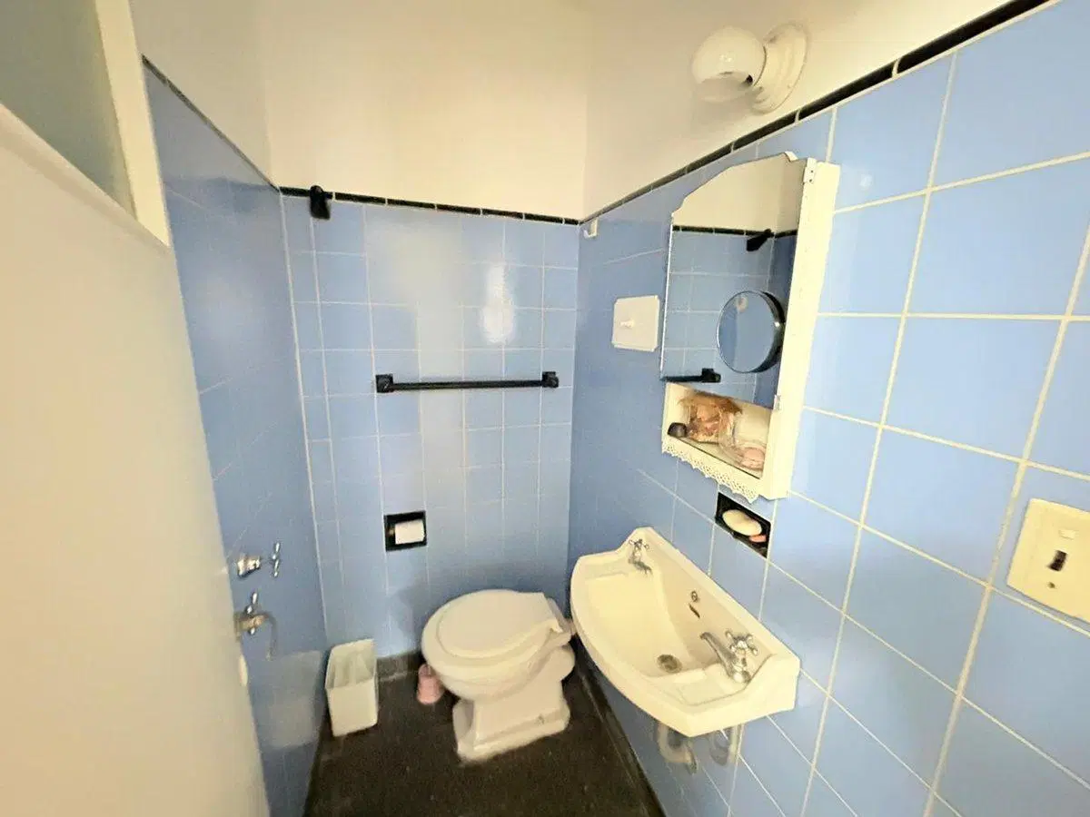 Venta depto 4 ambientes + dependecia Miramar 2