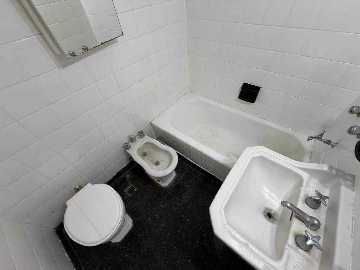 ALQUILER DEPARTAMENTO 2 AMB CON DEP BALCON COCHERA 3