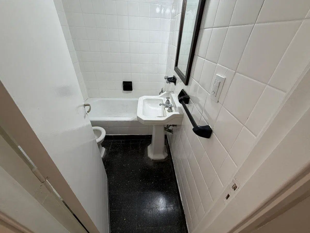 ALQUILER DEPARTAMENTO 2 AMB CON DEP BALCON COCHERA 3