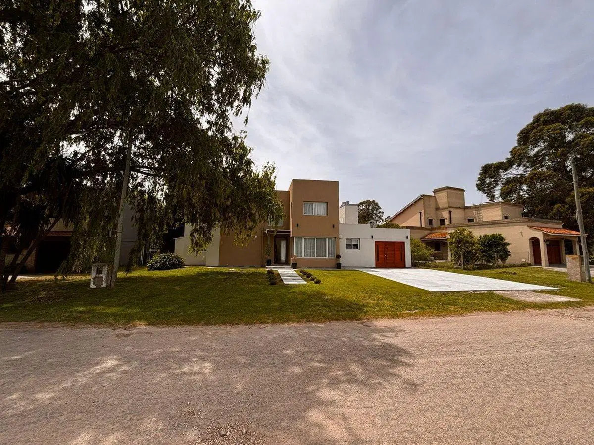 VENTA CASA 4 AMB COUNTRY COSTA DEL SOL 5