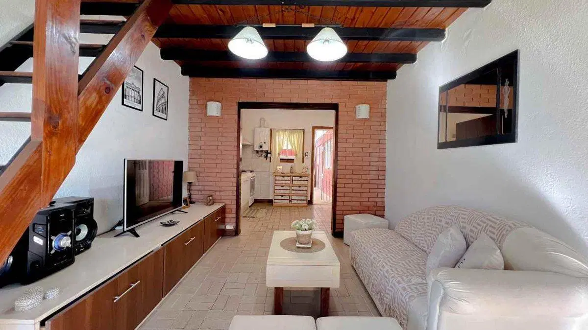 VENTA  CASA 3 AMB. PARQUE PEÑA 2