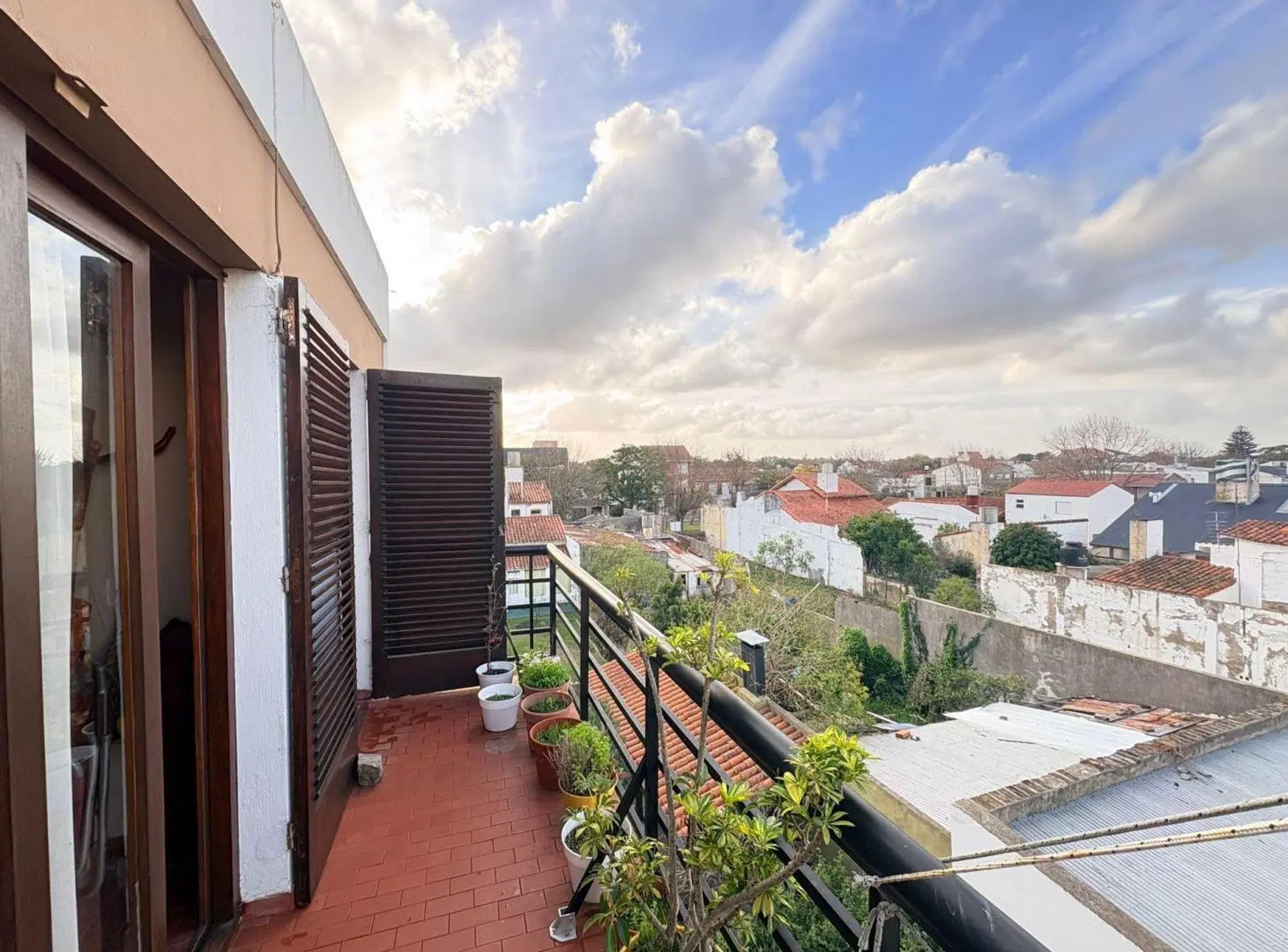 Venta departamento 3 ambientes Miramar 8