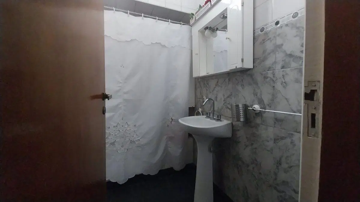 VENTA CASA 6 AMBIENTES PARQUE BARRIO JORGE NEWBERY 2