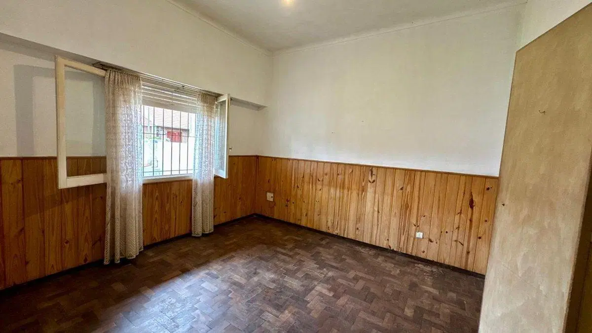 Venta casa 5 ambientes, cochera en Colina P. Ramos 5