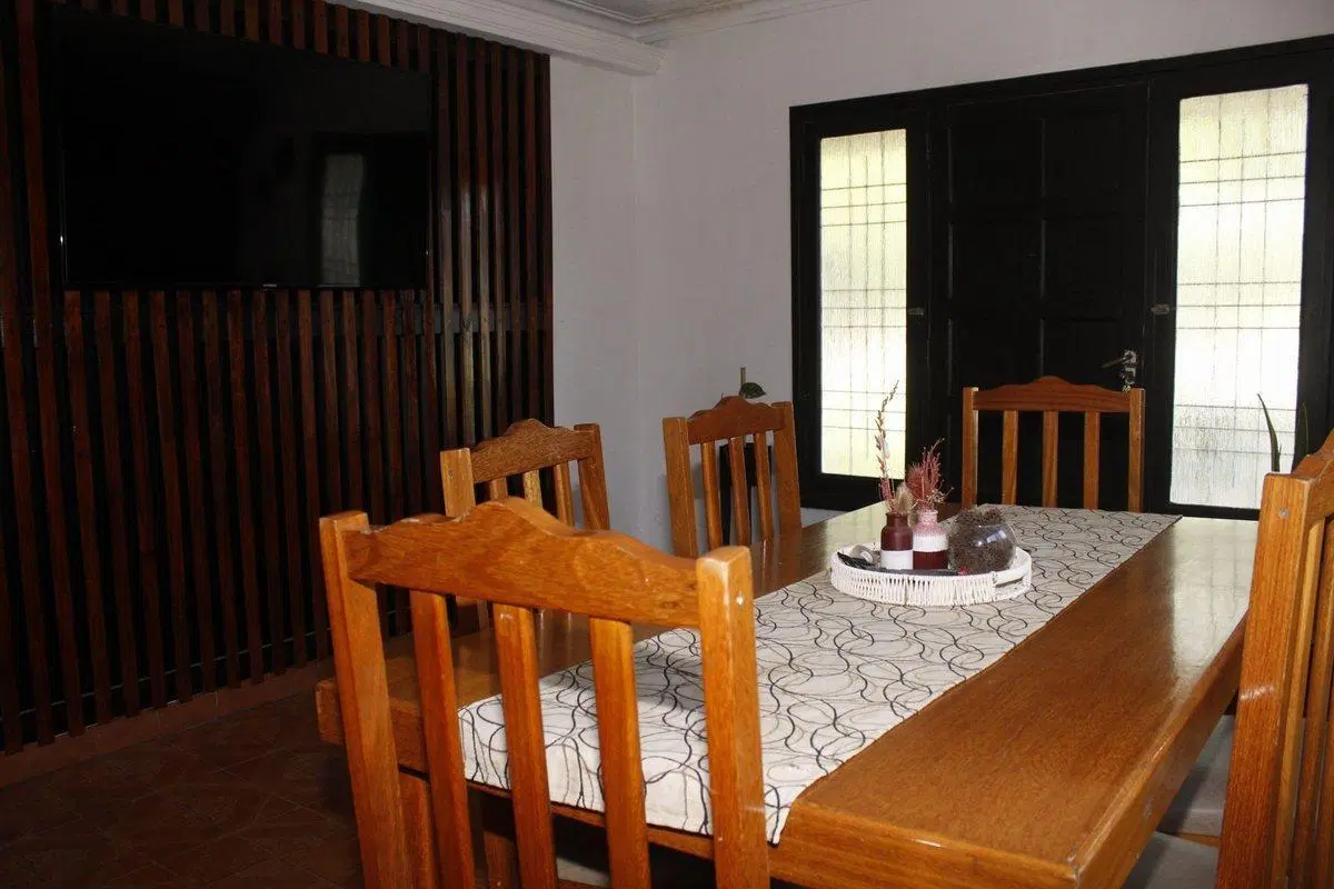 Venta casa 4 ambientes en Barrio Jardin 2