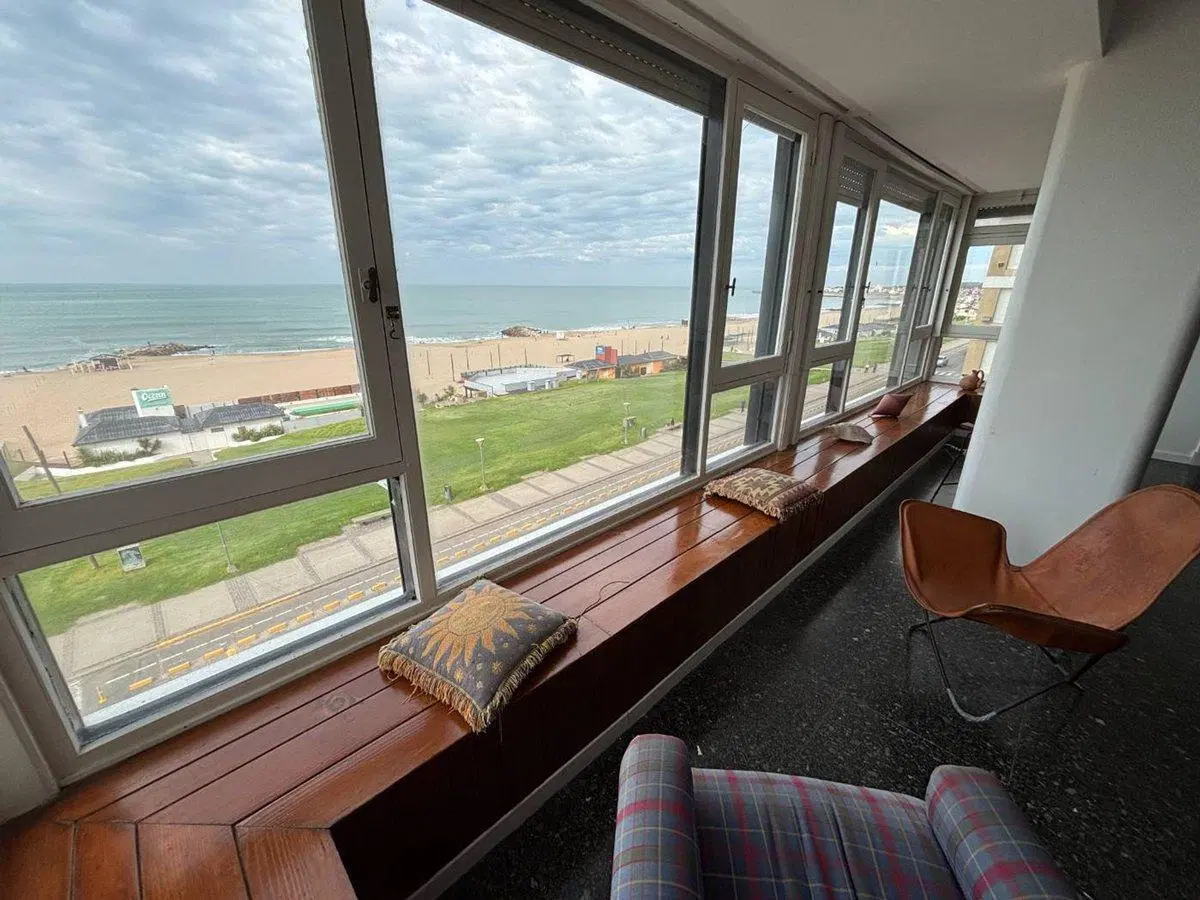 VENTA DEPTO 4 AMB VISTA DIRECTA AL MAR Y COCHERA 4