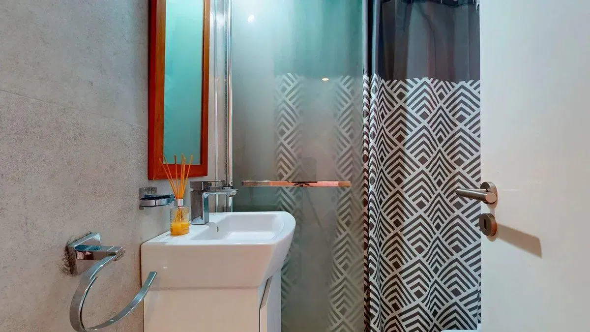 VENTA DEPARTAMENTO 2 AMBIENTES CON COCHERA DOBLE 4