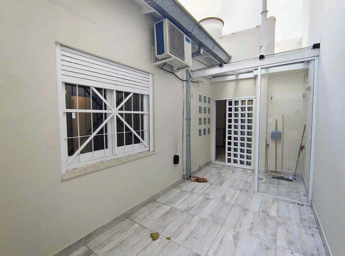 VENTA CASA 3 AMBIENTES CON GARAGE CHAUVIN 4