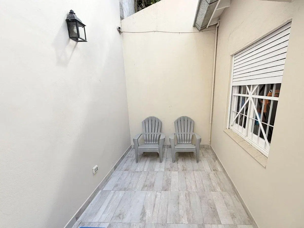 VENTA CASA 3 AMBIENTES CON GARAGE CHAUVIN 5
