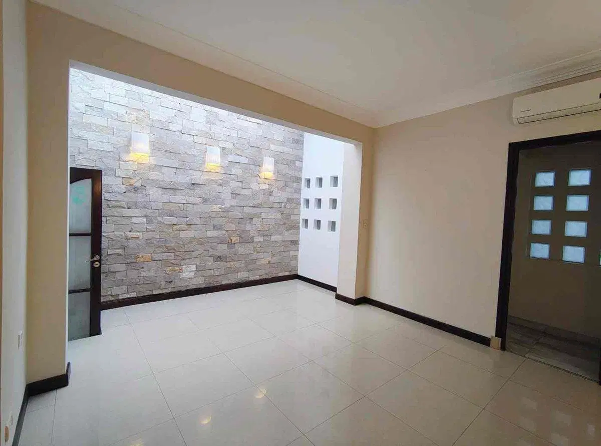 VENTA CASA 3 AMBIENTES CON GARAGE CHAUVIN 3