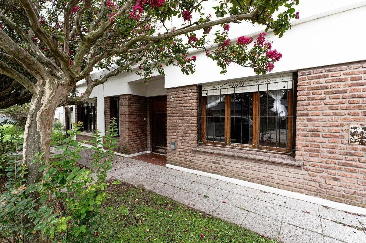 VENTA CASA 5 AMBIENTES CAISAMAR 2