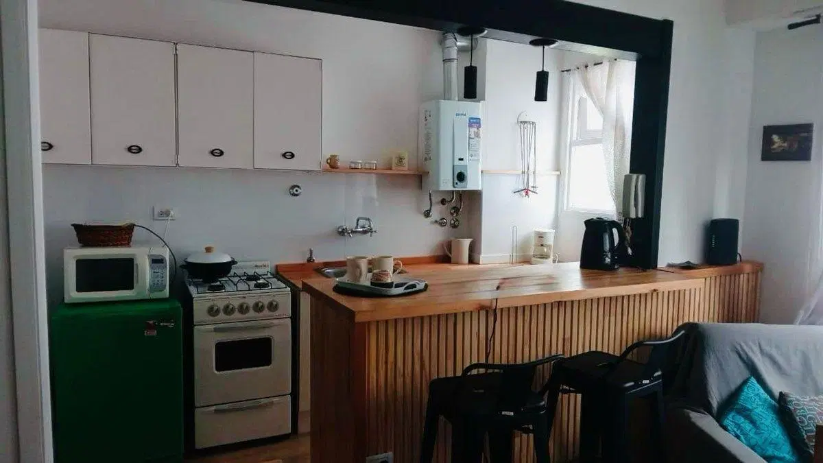 VENTA MONOAMBIENTE RECICLADO Y AMOBLADO 27 MT 2