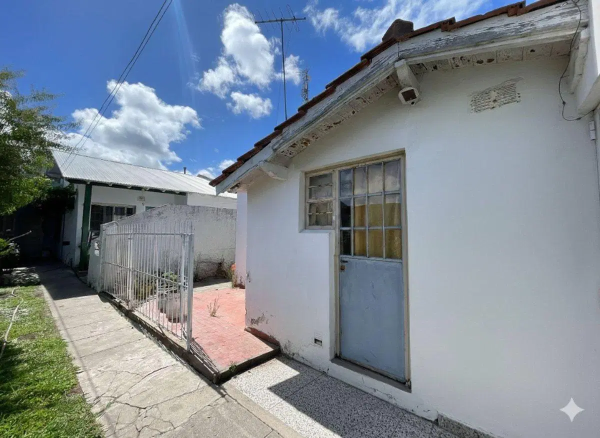 VENTA PH DE 2 AMBIENTES MIRAMAR 5