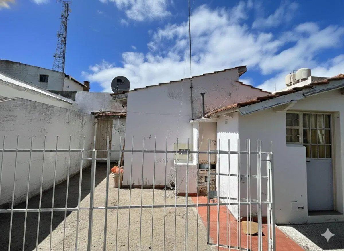 VENTA PH DE 2 AMBIENTES MIRAMAR 2