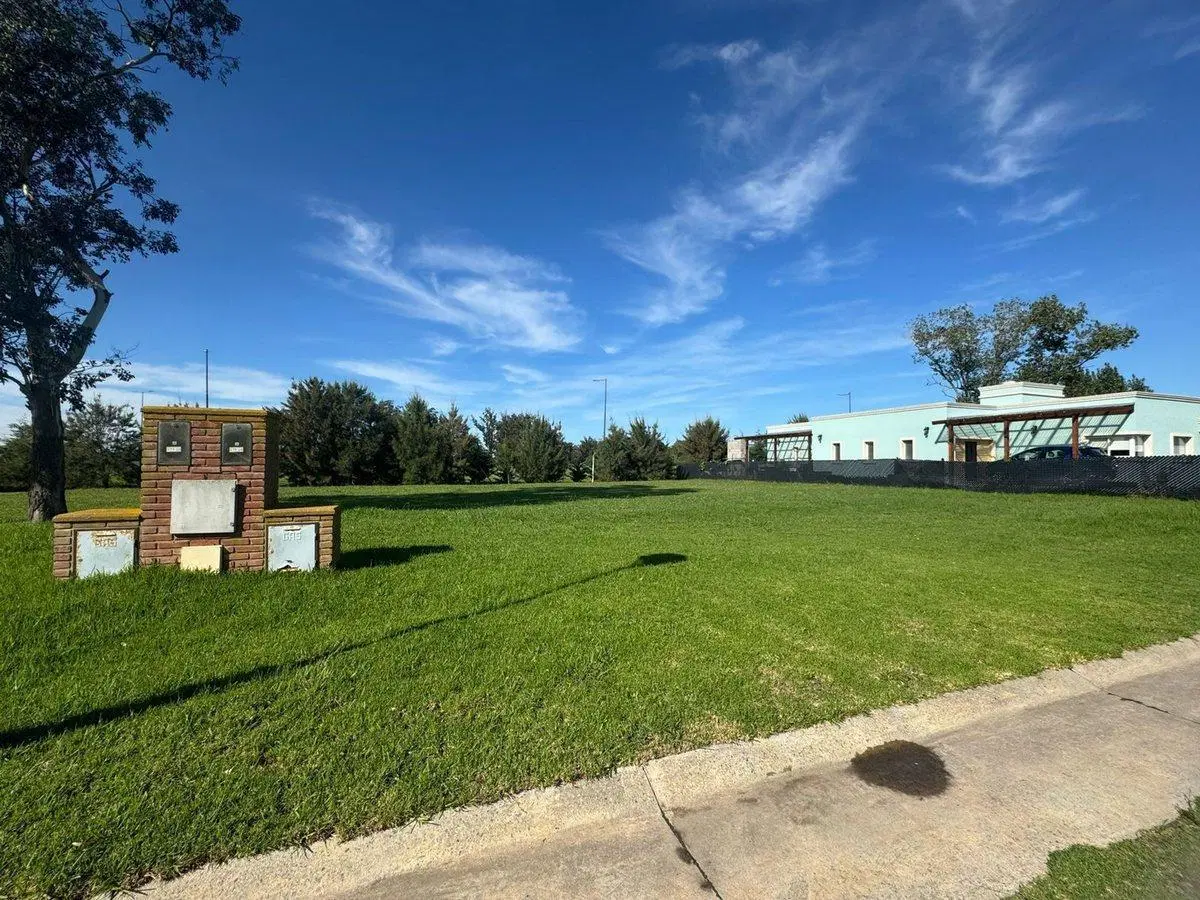 VENTA LOTE  DE 642 MTS BARRIO LA AURELIA 5