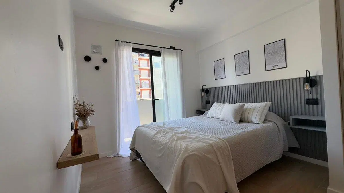 VENTA MONOAMBIENTE A ESTRENAR AL FRENTE CON BALCÓN 5