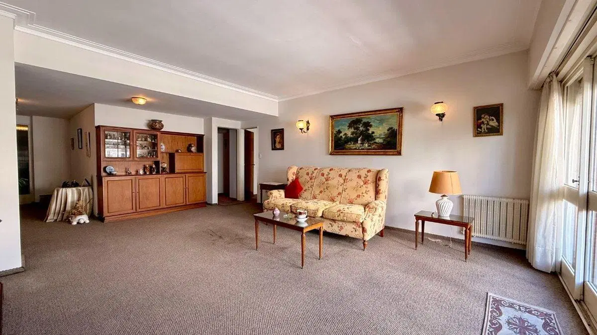 VENTA DEPTO 7 AMBIENTES C/2 COCHERAS LA PERLA 3