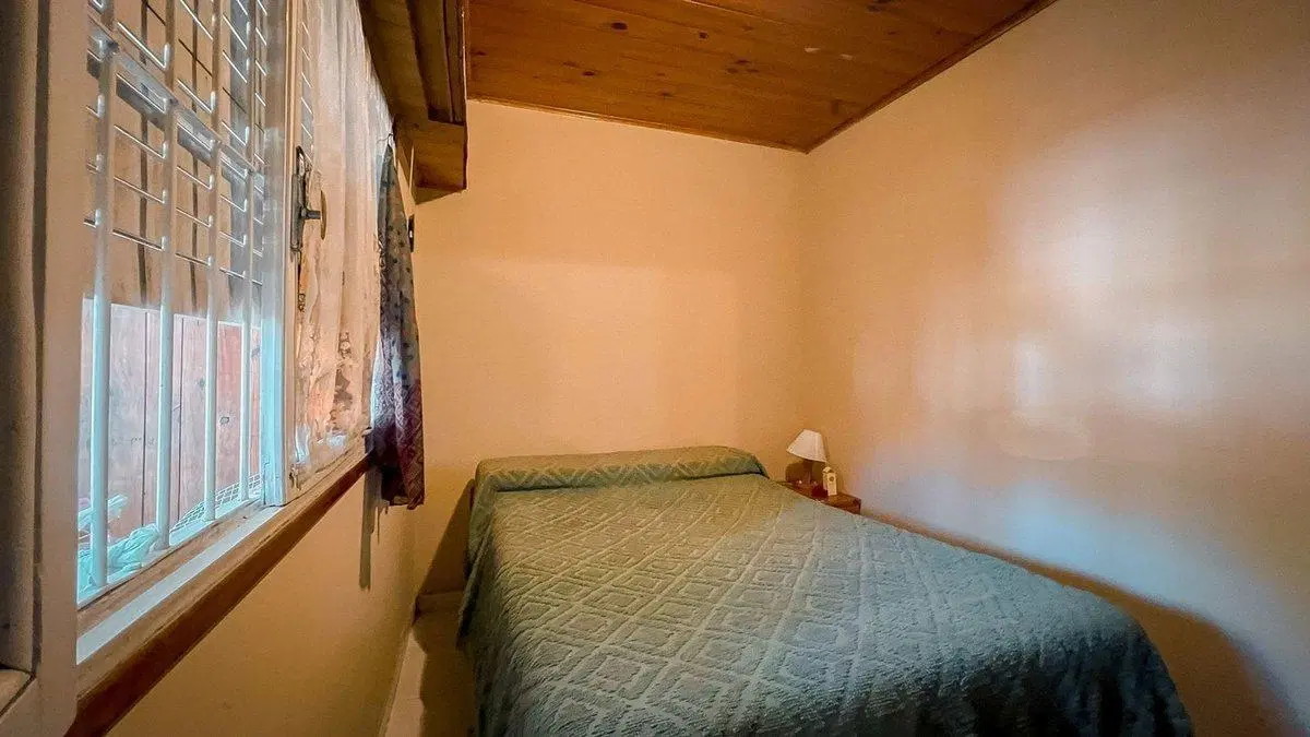 VENTA CASA 4 AMB. BARRIO LIBERTAD /APTA CREDITO 8