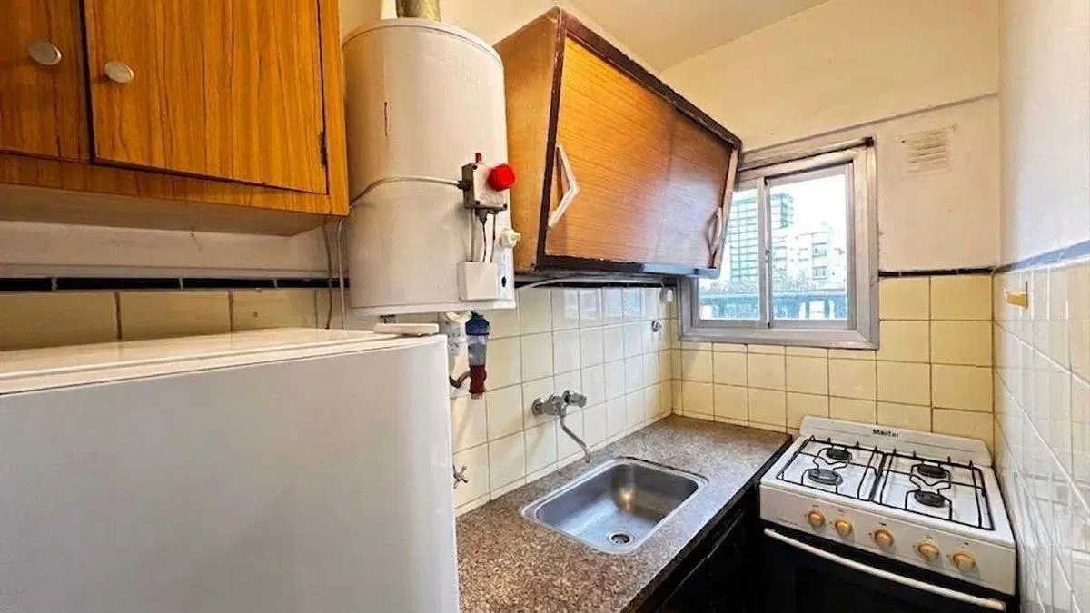 VENTA MONOAMBIENTE AL FRENTE CON BALCON 5
