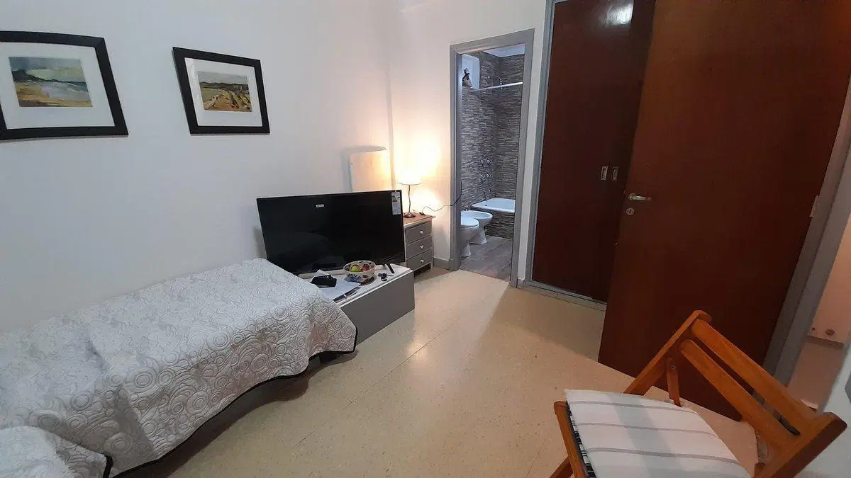 VENTA DPTO MONOAMBIENTE REFACCIONADO ZONA CENTRO 2