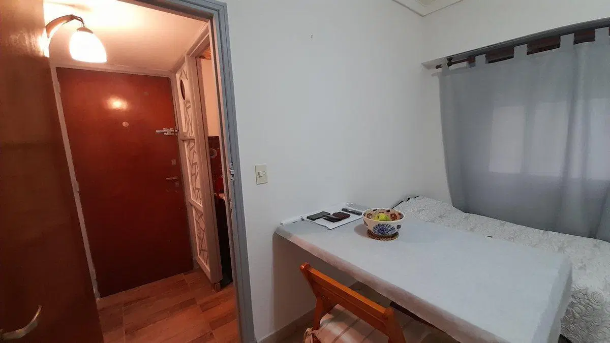 VENTA DPTO MONOAMBIENTE REFACCIONADO ZONA CENTRO 3