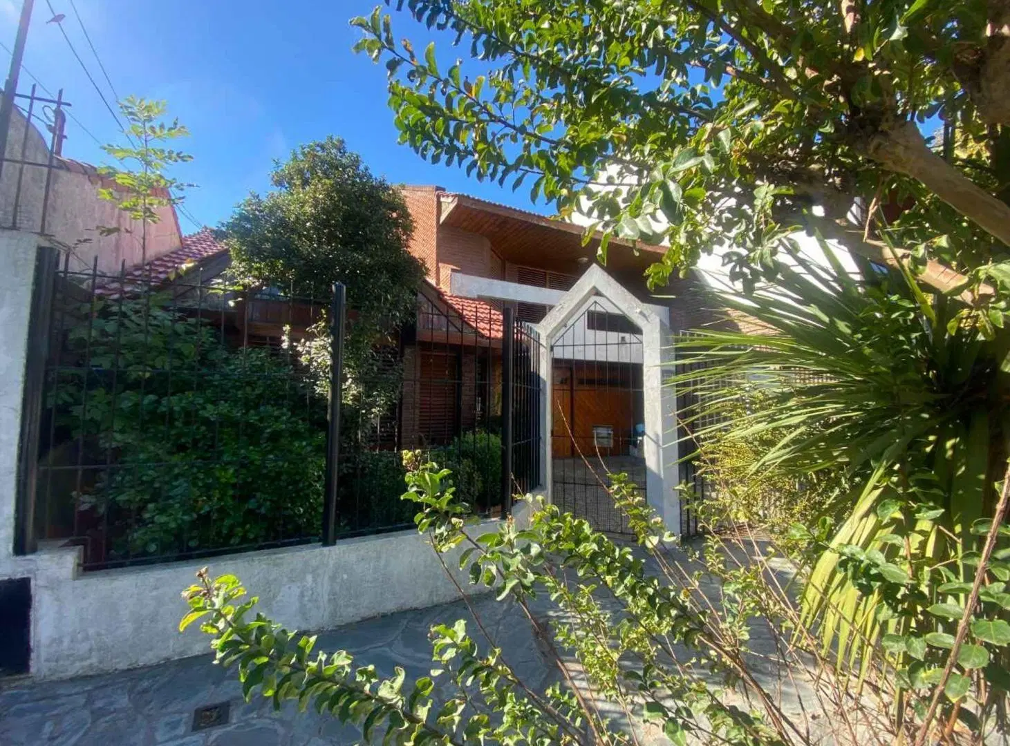 VENTA CHALET 4 AMB EN DOS PLANTAS BARRIO SAN JOSE 4