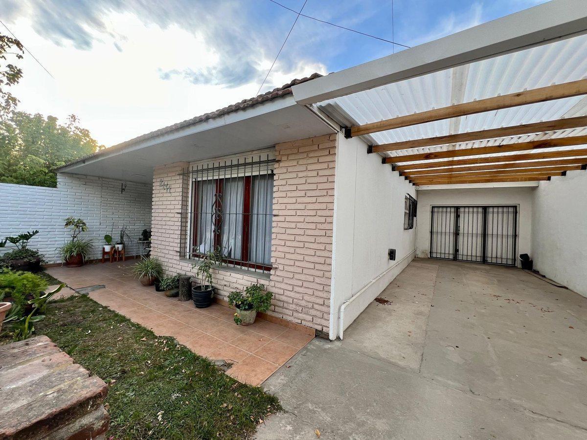 Venta Casa 3 amb Cochera Aeroparque