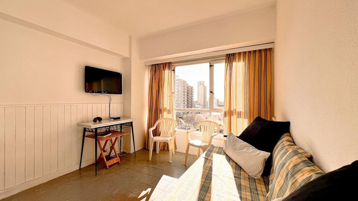 Venta departamento 3 ambientes Miramar