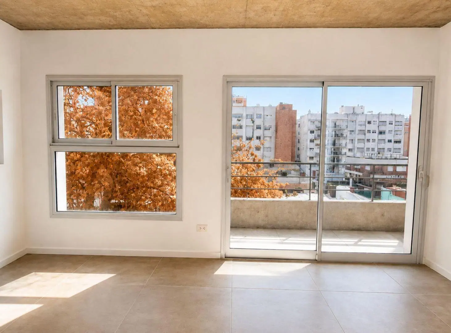 VENTA 2 AMBIENTES SEMIPISO LA PERLA A ESTRENAR 2