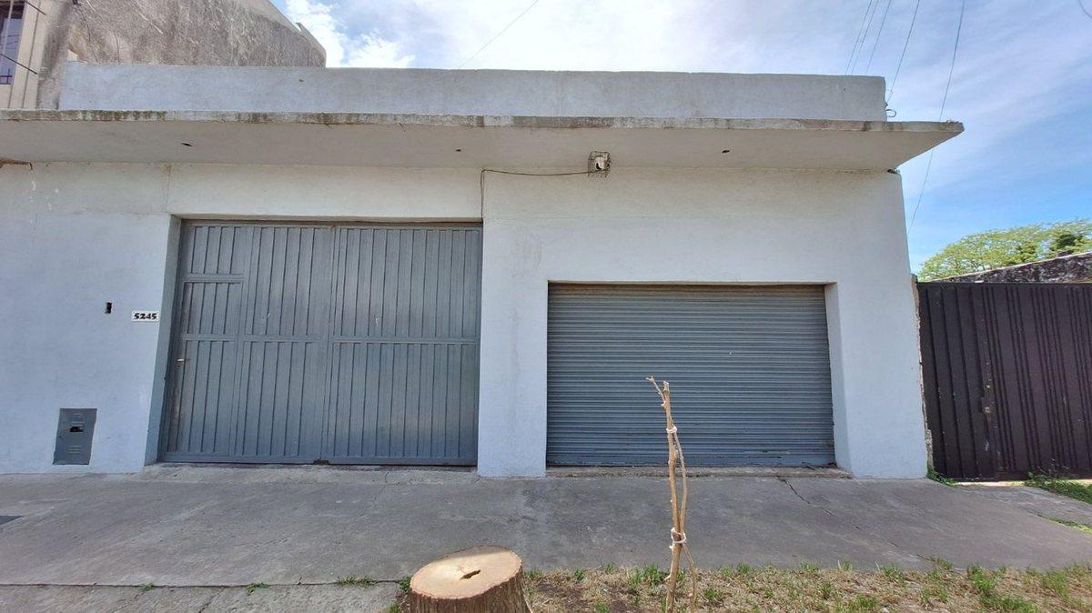 Venta Casa 3 amb con parque más Galpón y Losa