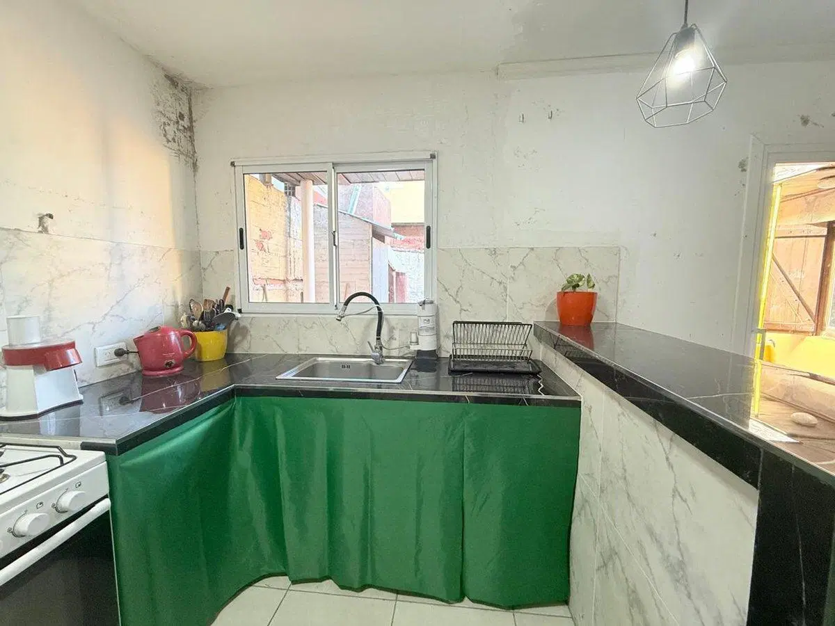 VENTA PH 3 AMBIENTES CON PATIO EN LAS AVENIDAS 3