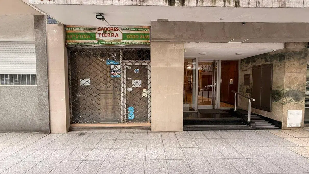 VENTA LOCAL COMERCIAL OPORTUNIDAD PLAZA COLON 4