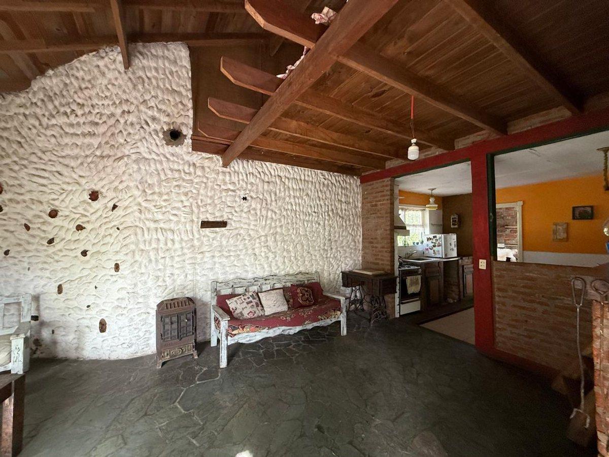 Foto de Venta casa 5 amb, garaje, quincho, parque y depto., imagen 1
