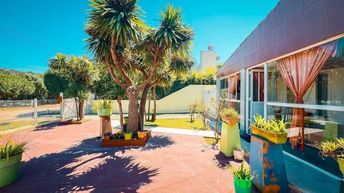 VENTA CASA 2 AMB. GARAGE DOBLE, QUINCHO Y  PARQUE 4