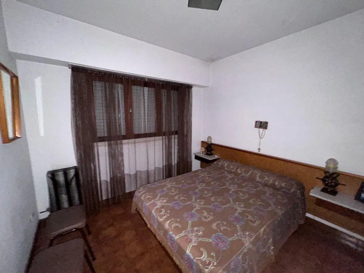Venta depto 4 amb + cochera Punta mogotes 2