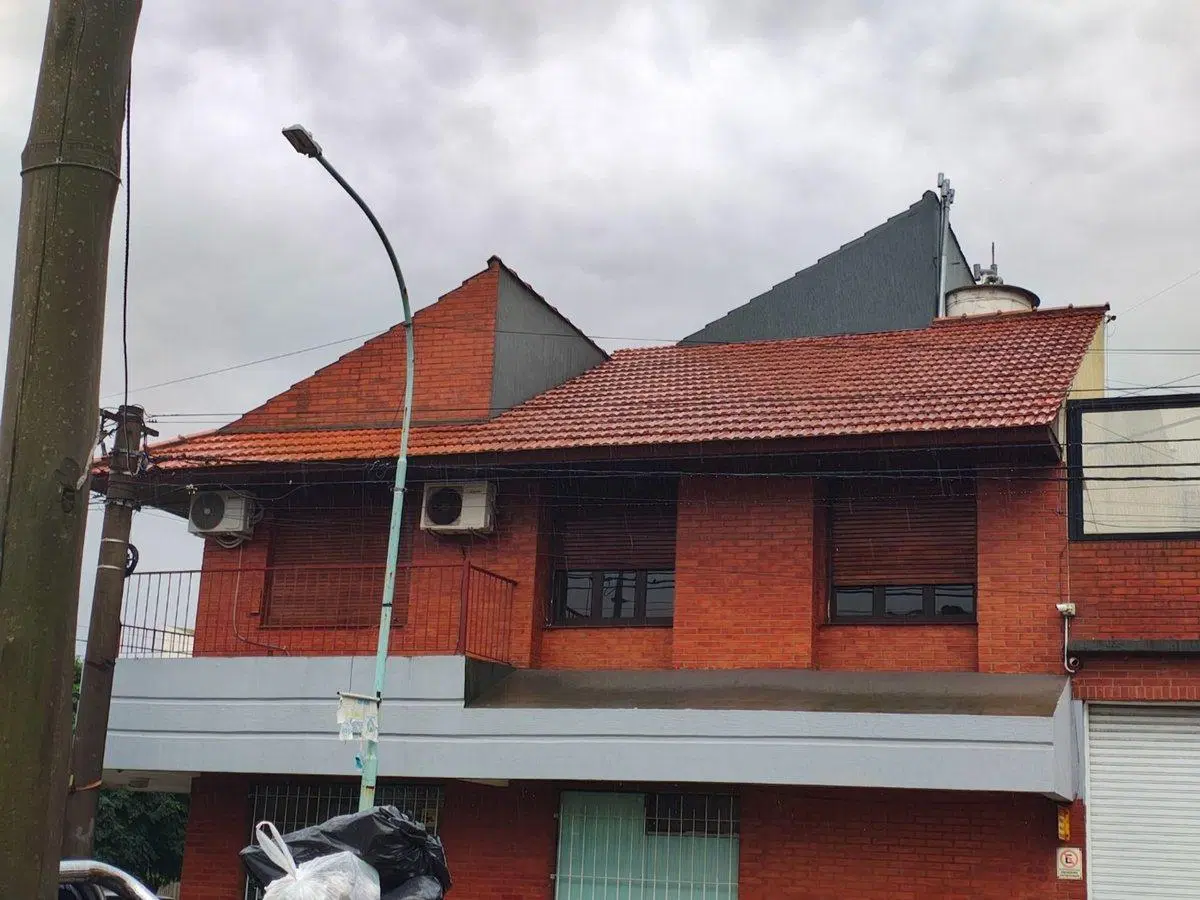 VENTA CASA 4 AMB MAS LOCAL Y COCHERA 2