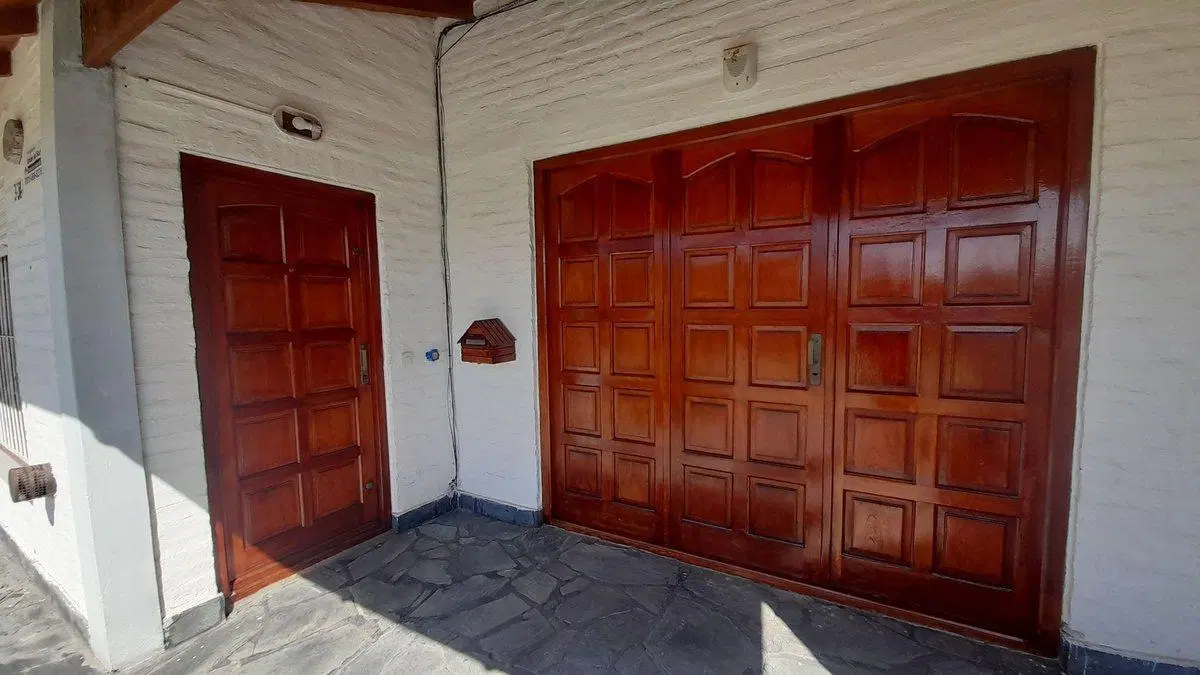 VENTA CASA 3 AMB CON GRAN PARQUE CERCA DE LA COSTA 2