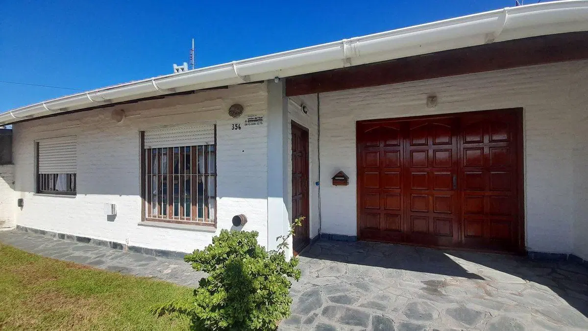 VENTA CASA 3 AMB CON GRAN PARQUE CERCA DE LA COSTA 4