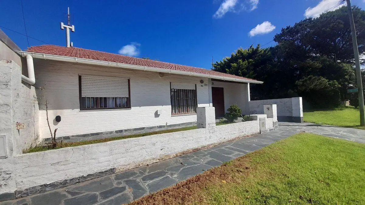 VENTA CASA 3 AMB CON GRAN PARQUE CERCA DE LA COSTA 5