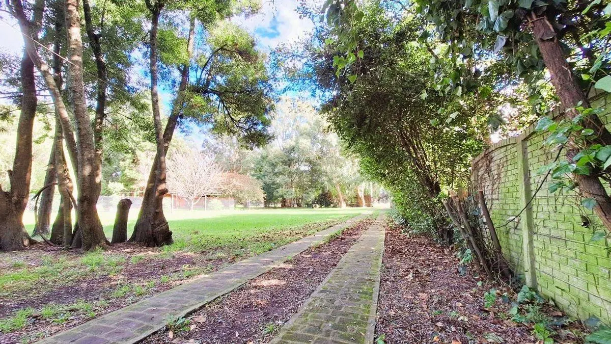 Venta Casa quinta 3 amb con quincho sobre ruta 3
