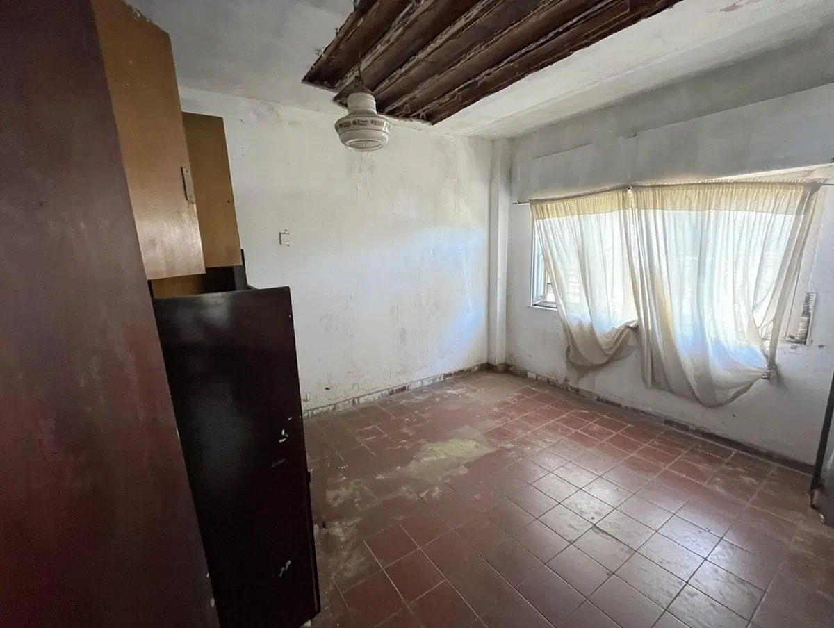 VENTA PH REFACCIONAR/DEMOLER GRAN TERRENO SERENA 5