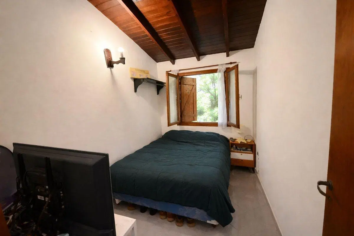 VENTA CASA 3 AMBIENTES PATIO Y COCHERA P. MOGOTES 2