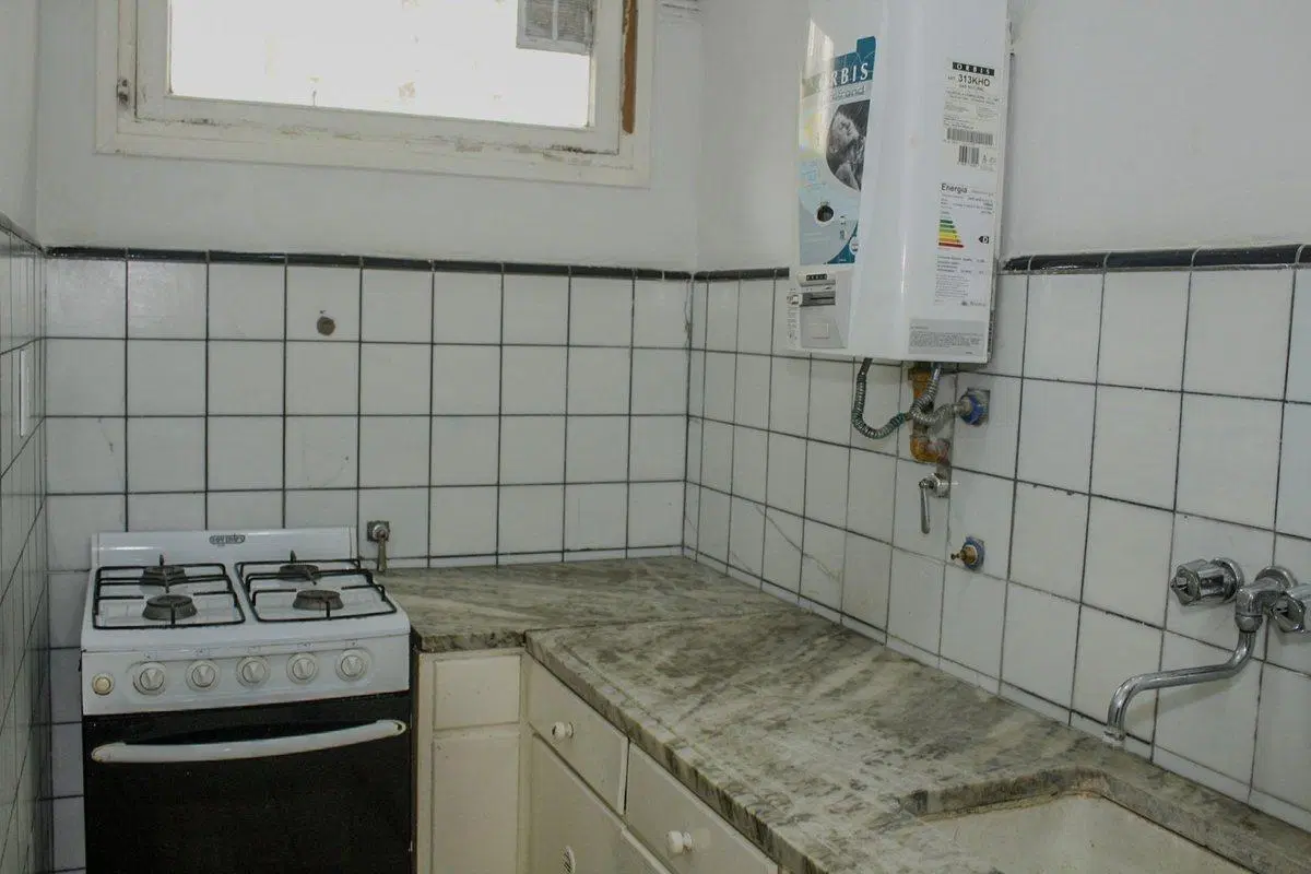 Venta departamento monoambiente al frente  Colon 4