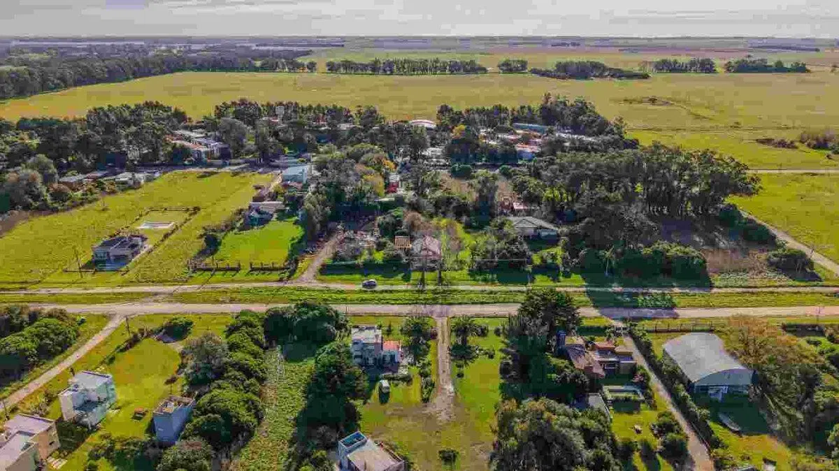 Venta casa en lote de 2500M2 en Playa Chapadmalal 5