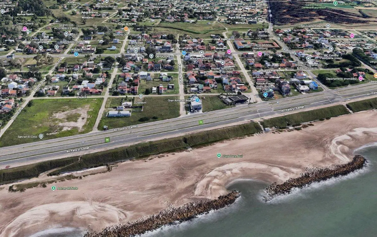 VENTA DE LOTE 1000 M2 FRENTE AL MAR 8