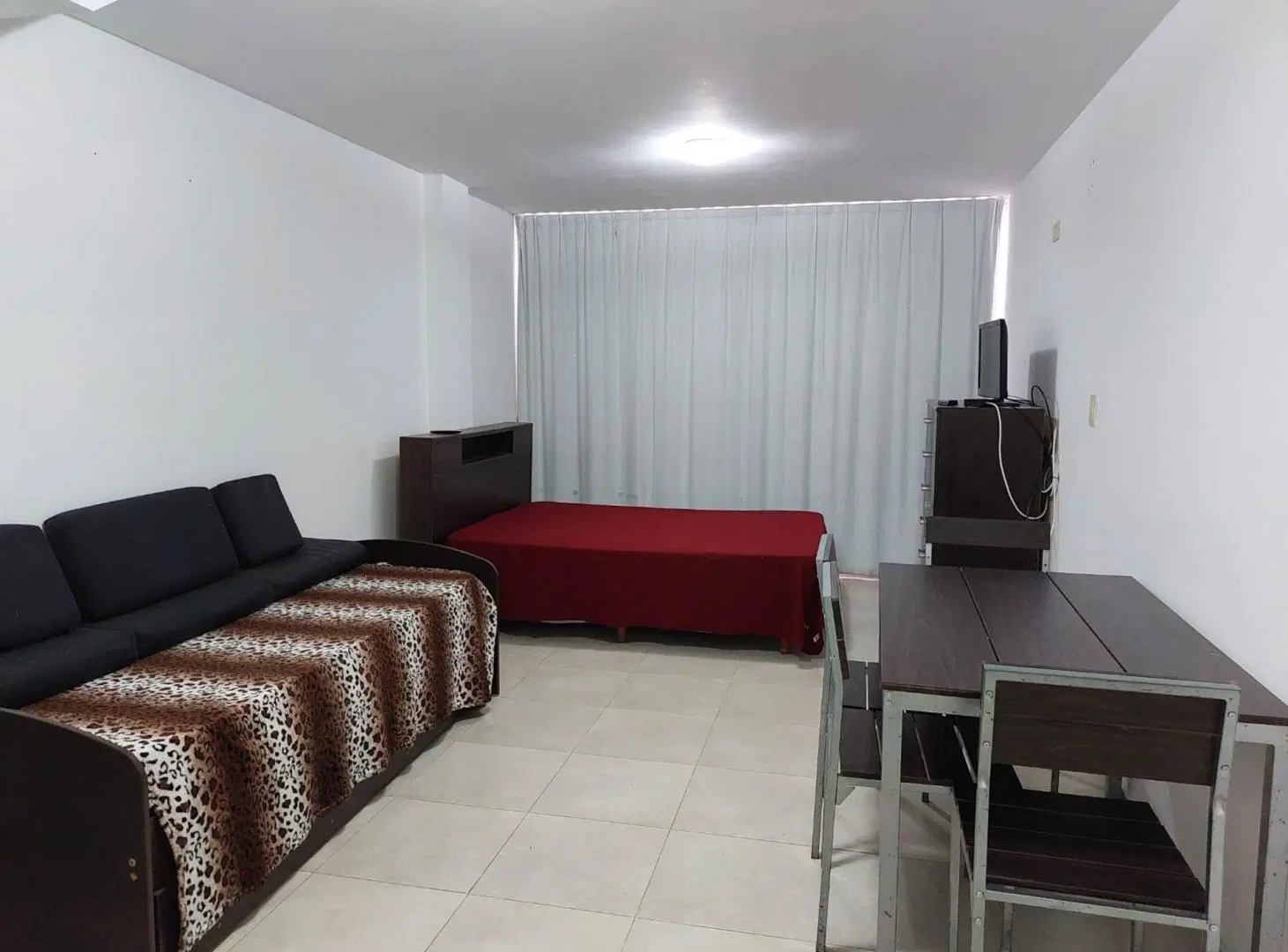 Venta monobambiente gran ventanal Miramar 2