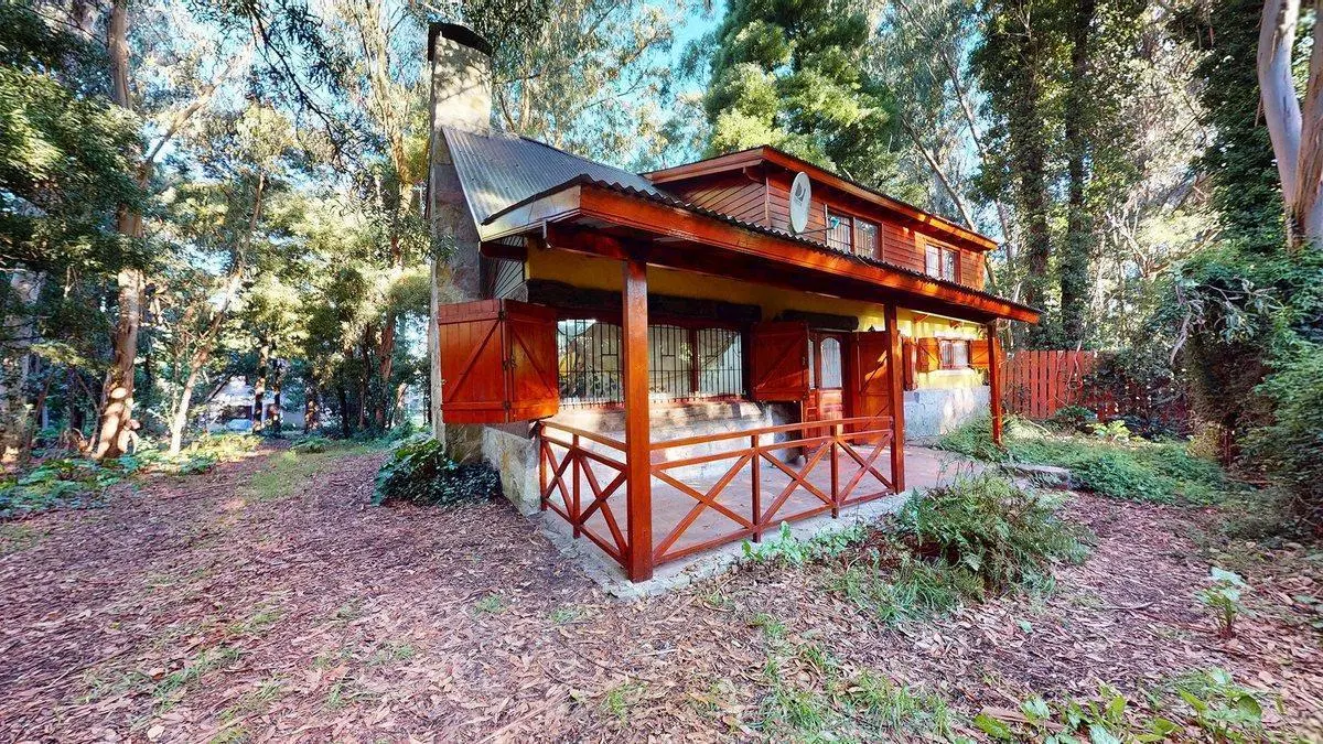 VENTA CASA 4 AMBIENTES EN BOSQUE PERALTA RAMOS 5