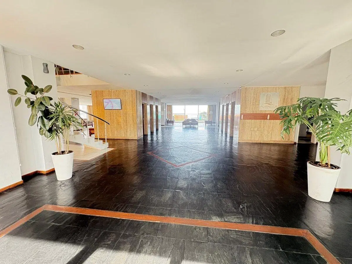 VENTA DEPTO MONOAMBIENTE PLAYA CLUB Miramar 2