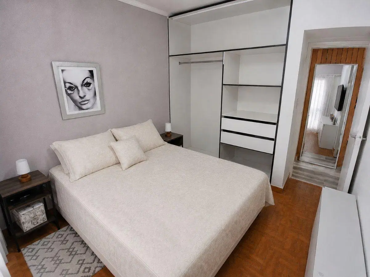 VENTA DEPARTAMENTO DOS AMBIENTES PATIO Y COCHERA 4
